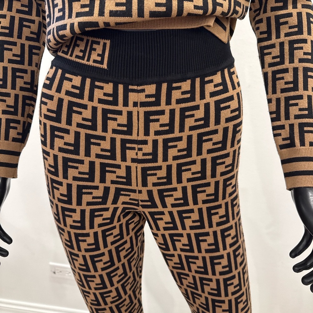 FENDI ROMA FF Monogram Knit Pants Rare Milano Boutique Piece Size IT42 fit S